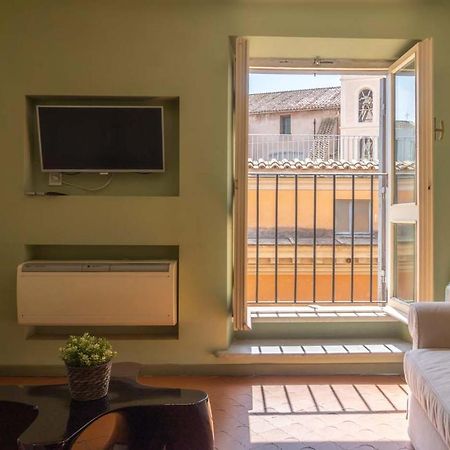 Piazza Venezia Charming & Bright Apartment Рим Екстер'єр фото