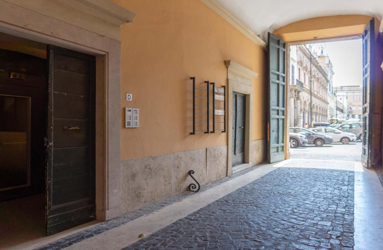 Piazza Venezia Charming & Bright Apartment Рим Екстер'єр фото