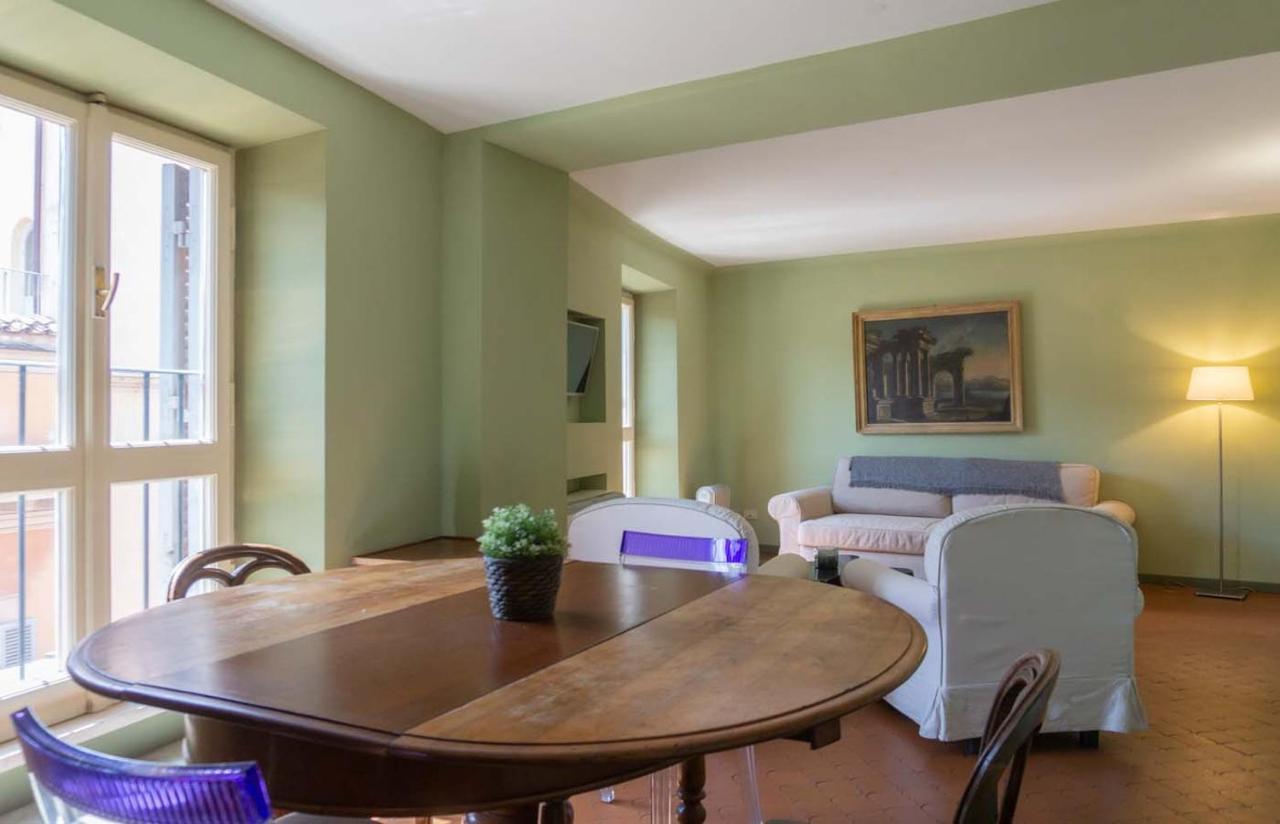 Piazza Venezia Charming & Bright Apartment Рим Екстер'єр фото